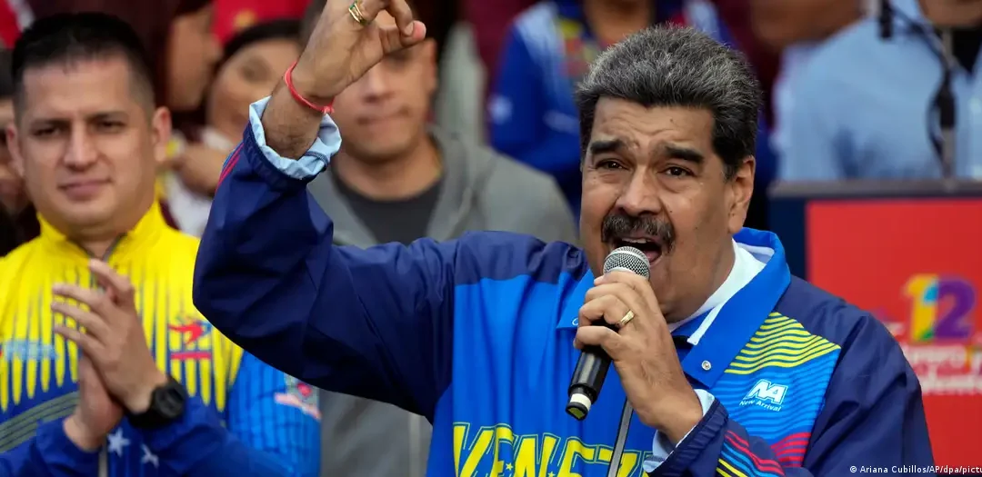 Nicolás Maduro viaja a China en busca de respaldo económico