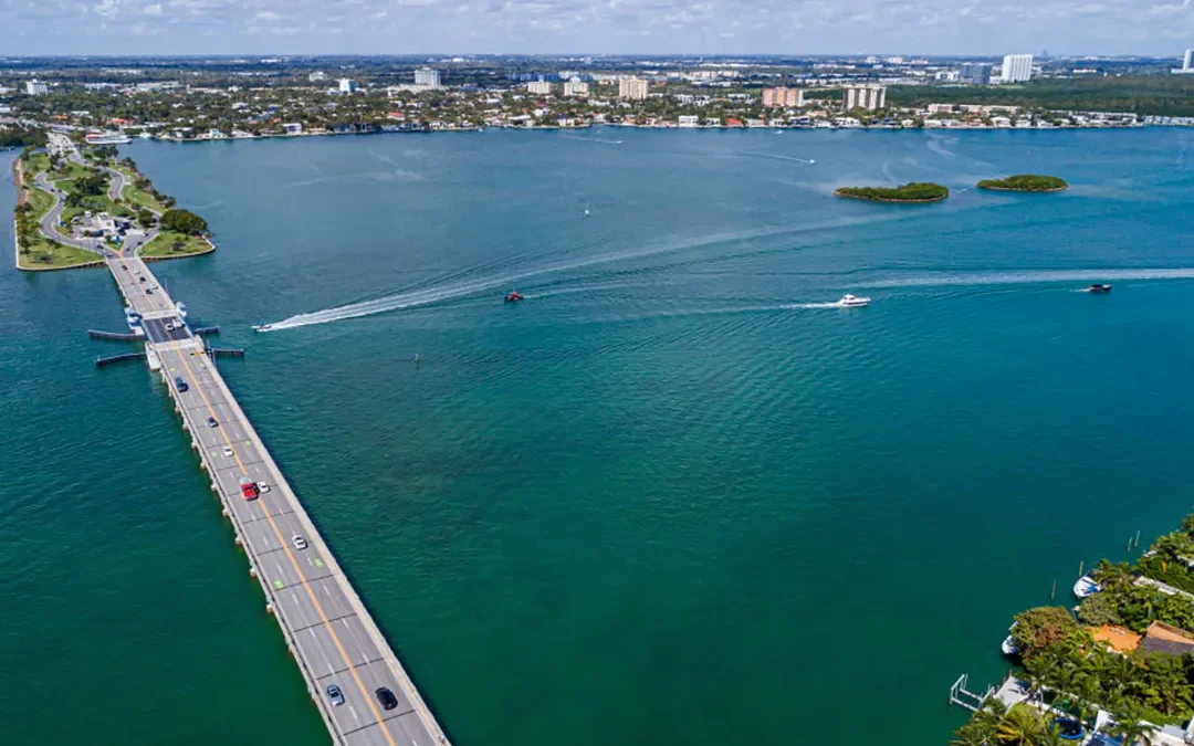Prohíben nadar en Virginia Key por posible contaminación con aguas residuales