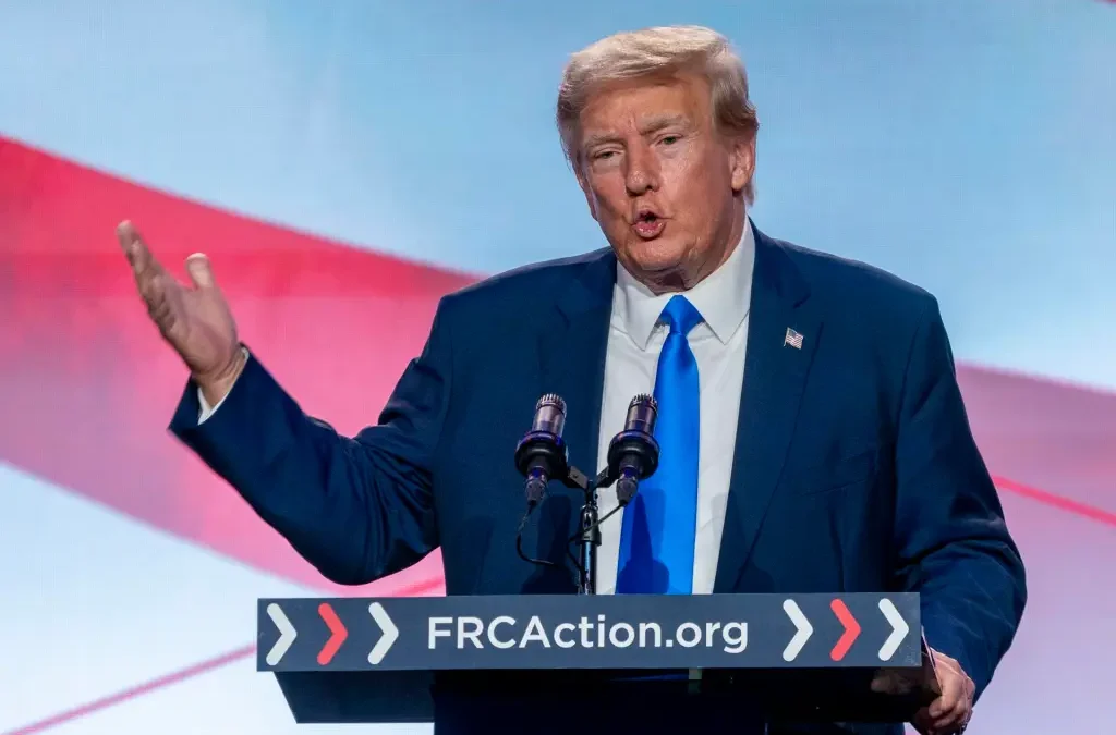 Trump dice que fue su decisión rechazar resultados de los comicios perdidos en 2020