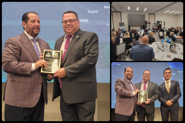 Cofradía de la Perla entregó reconocimiento a Juan Carlos Esquivel