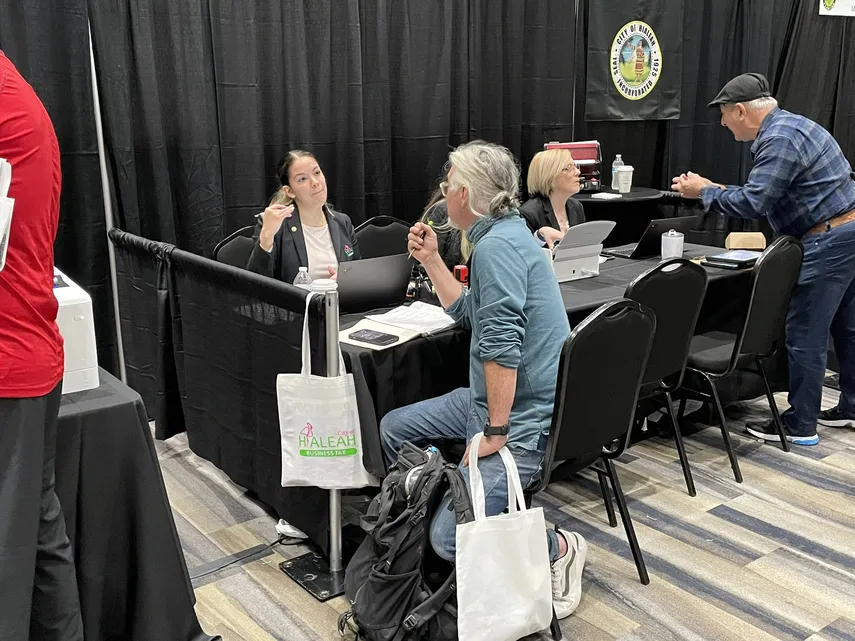 Hialeah organiza evento para asistir a residentes y emprendedores de la comunidad