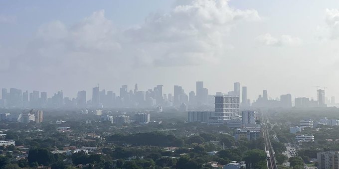 Humo se mantendrá en Miami este miércoles