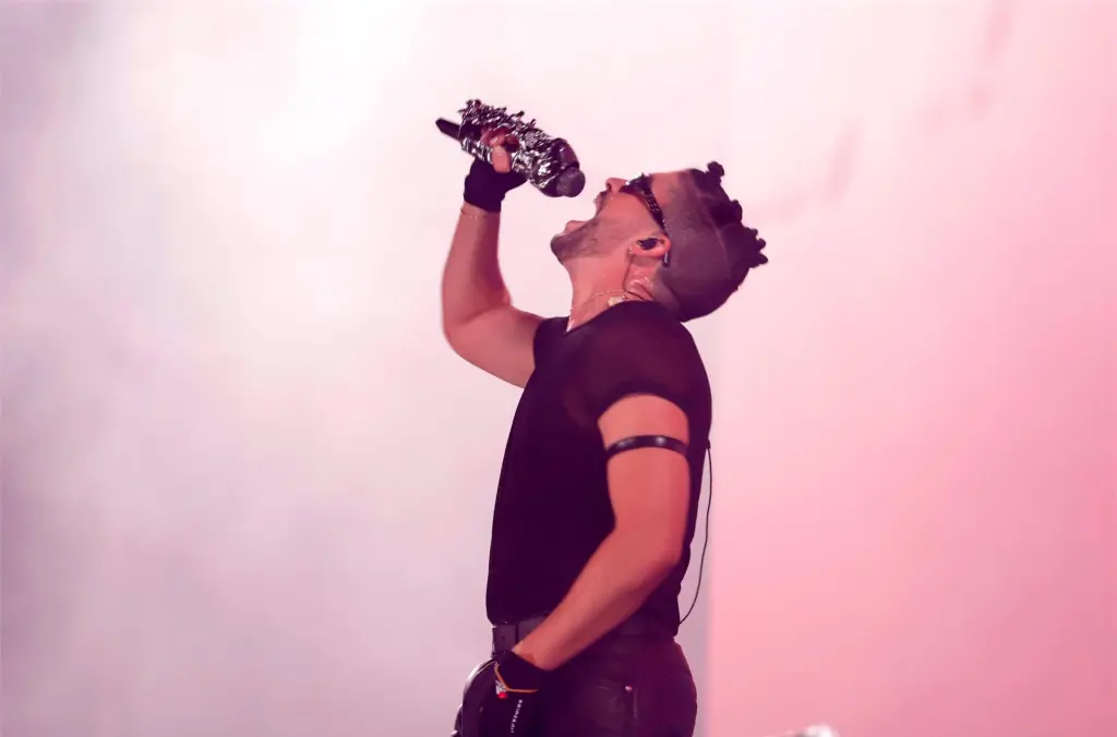 Nuevo disco de Bad Bunny es el álbum más reproducido en un solo día en Spotify