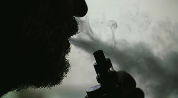 Padres de Florida alarmados por vapeadores con fentanilo