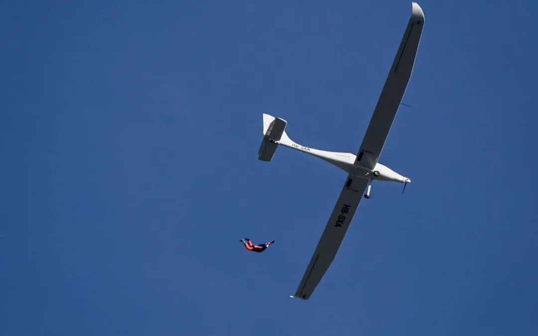 Paracaidista de Florida murió tras aparatoso aterrizaje en el patio de una casa