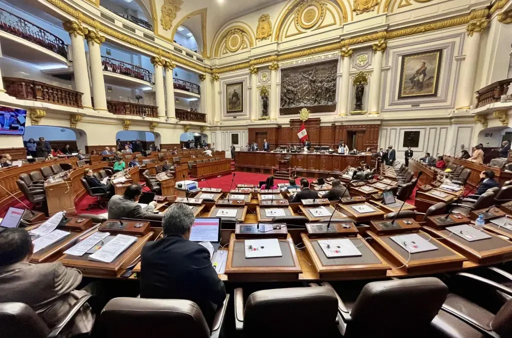 Congreso de Perú aprueba ley que prohíbe el matrimonio infantil