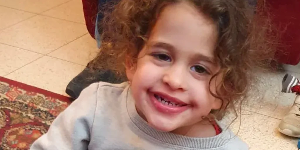 Niña estadounidense de 4 años fue liberada por Hamás