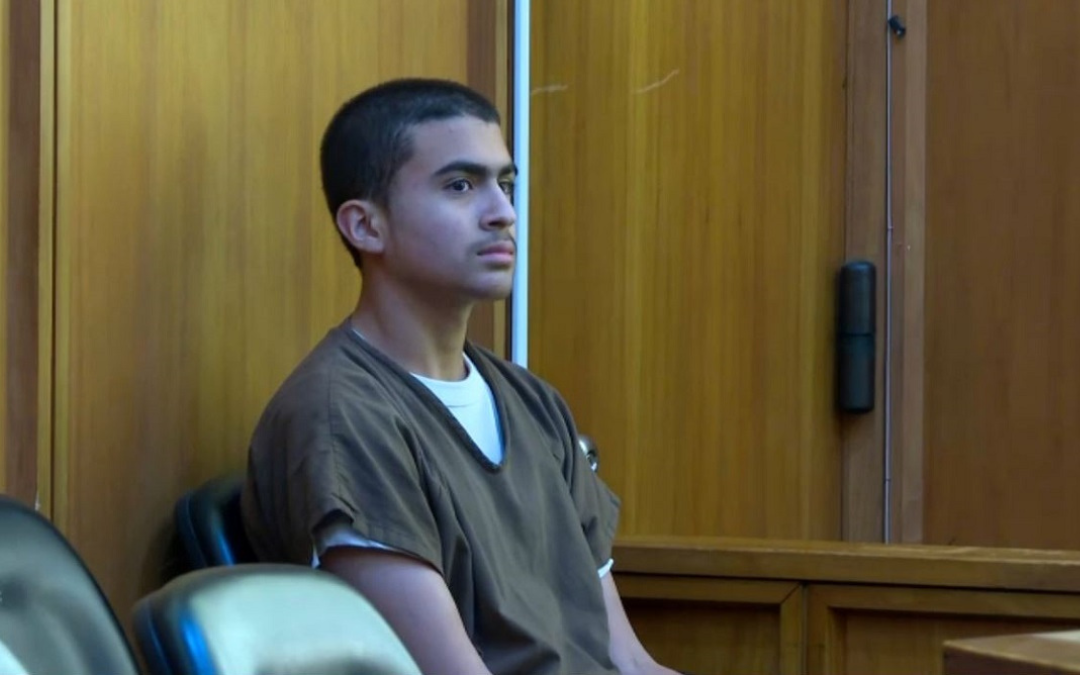 Niño acusado de asesinar a su madre en Hialeah fue a la corte