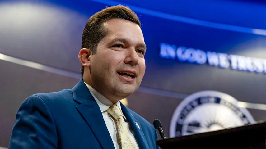 Concejal Rafael Pineyro conmemora primer aniversario de Servicio a Doral