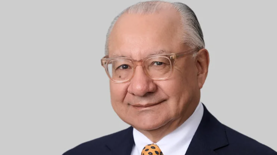 FBI arrestó a exembajador de EEUU por espiar para Cuba