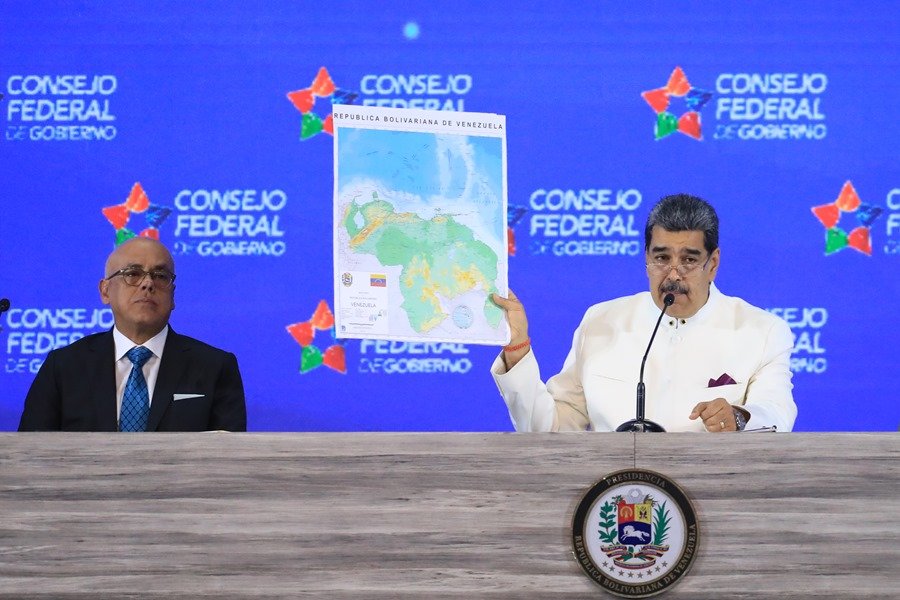 Maduro crea división militar para la zona disputada con Guyana y cambia el mapa del país