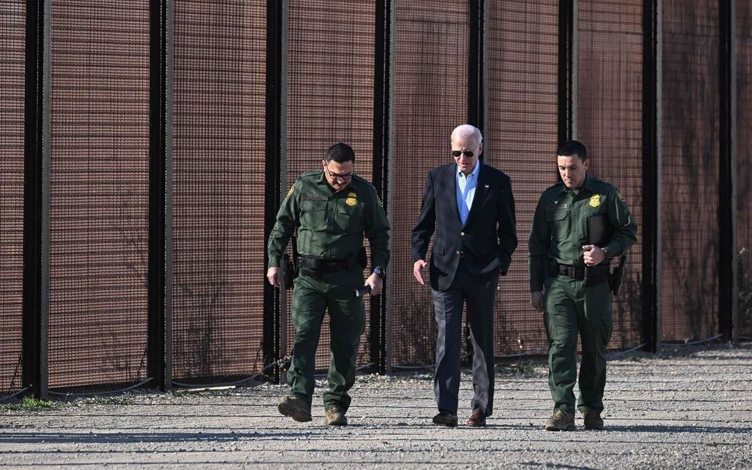 Patrulla Fronteriza señala a Biden por crisis migratoria