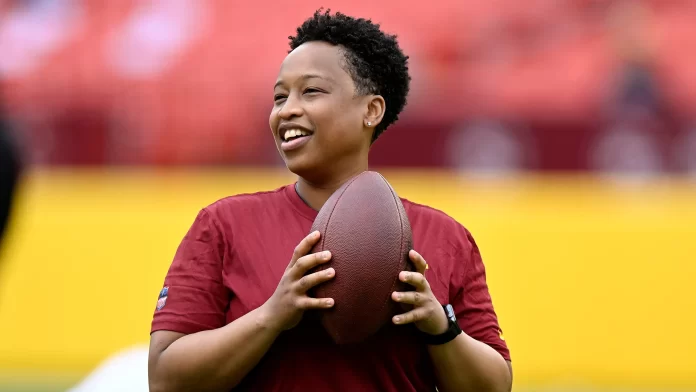 Jennifer King, la primera mujer en el cuerpo técnico de los Chicago Bears