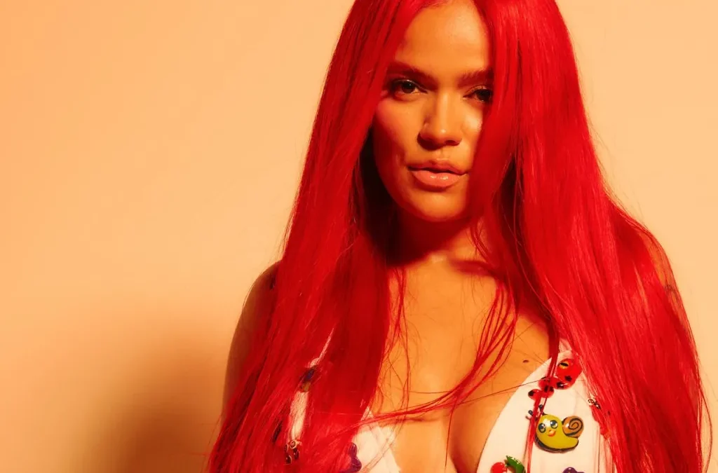 Karol G recibirá premio a la mujer del año en los Billboard femeninos 2024