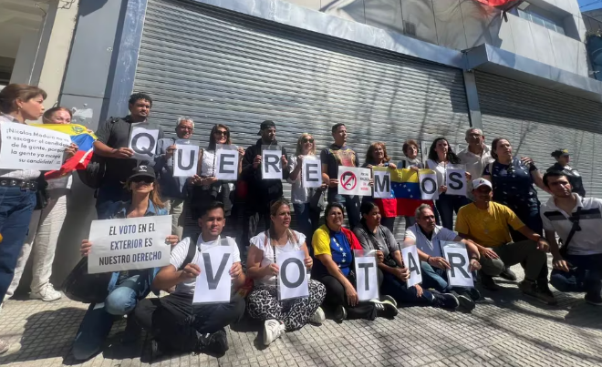 Régimen impide inscripción a venezolanos en el extranjero para ejercer voto