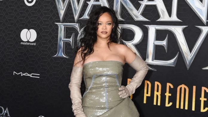 Rihanna cobró 6 millones de dólares por cantar en fiesta de un heredero asiático