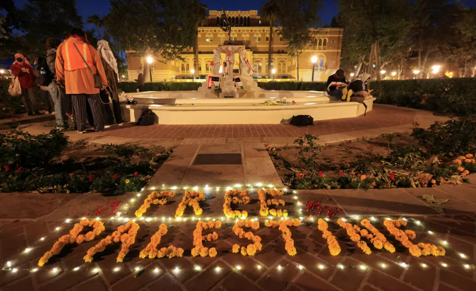 Casa Blanca insta a protestas pacíficas tras cientos de arrestos en universidades