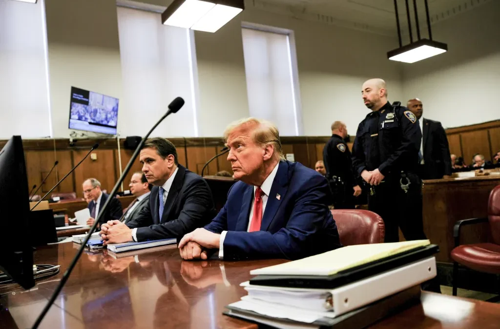 Directivo de medios dice que favoreció a Trump para ayudarlo en su campaña de 2016