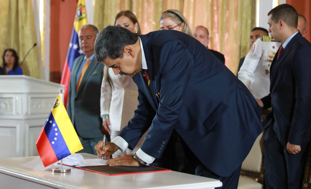Maduro promulgó una Ley sobre el Esequibo