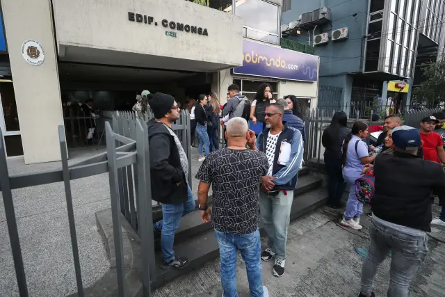 Venezolanos en Ecuador en un limbo por cierre de consulados