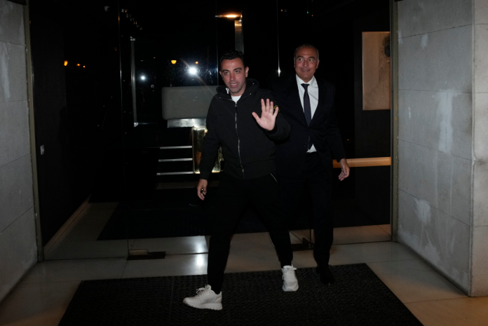 Xavi continuará en el Barcelona hasta junio 2025