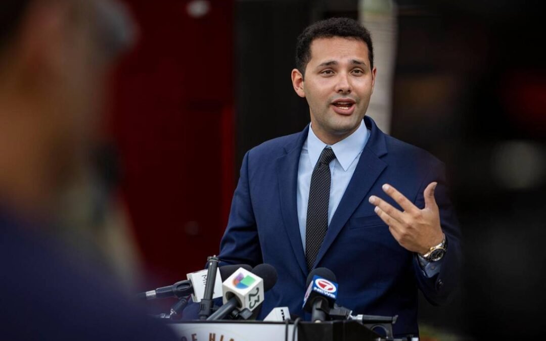 Concejal de Hialeah renuncia a su cargo actual por uno más alto en Miami-Dade