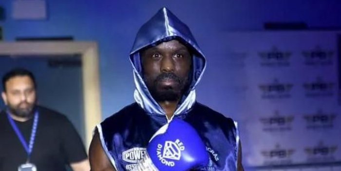 Muere boxeador en el ring durante primera pelea como profesional