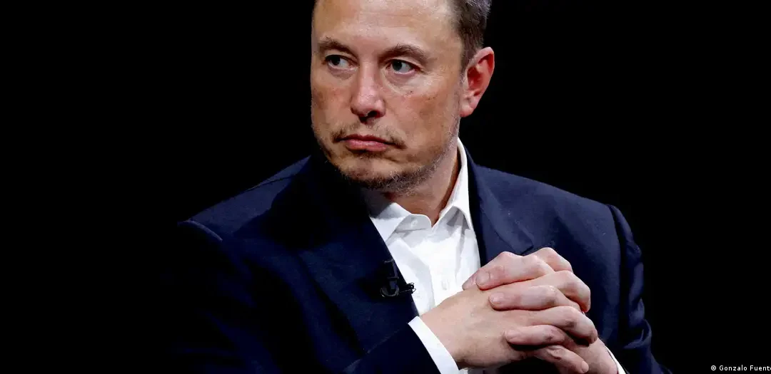 Demandan a Elon Musk por abusos laborales y conducta sexista