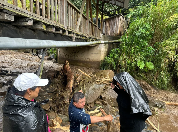 Varios muertos, heridos y desaparecidos tras lluvias en Ecuador