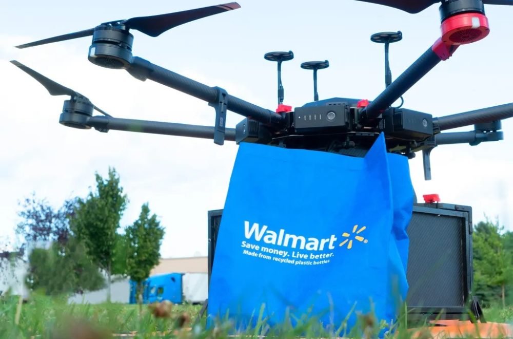 Arrestaron a un anciano por derribar dron de Walmart