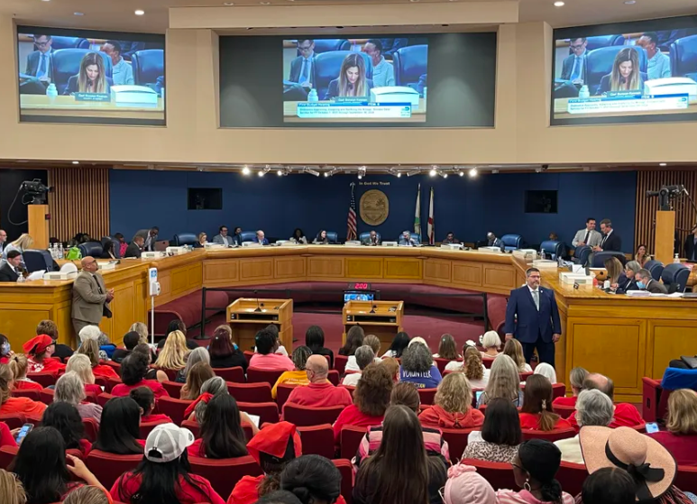 Comisión de Miami-Dade sube tarifa de recogida de basura