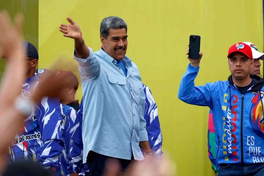 Maduro pide a los venezolanos que “piensen bien” su voto