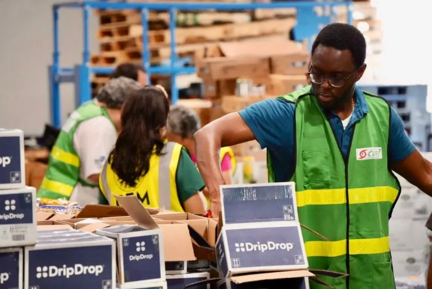 Sur de Florida envía ayudas tras devastador paso del huracán Beryl por el Caribe