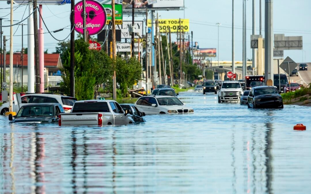 Texas afectado, sin electricidad y con fuerte calor tras el paso de Beryl