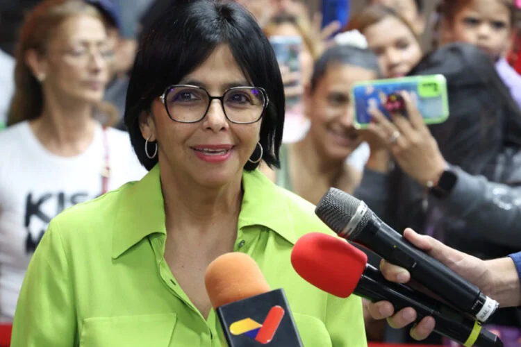 Vicepresidenta de Venezuela afectada por el huracán Beryl