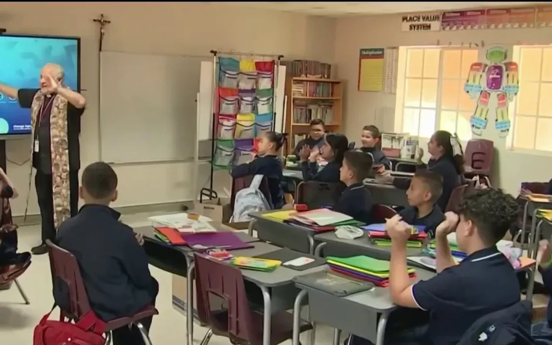 Aumentan vales para escuelas privadas de Florida