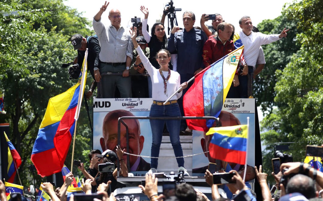 MCM y González Urrutia convocan a una nueva protesta mundial, aquí te contamos los detalles