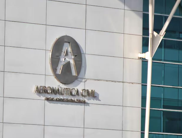 Cuál es la situación actual en Colombia con el combustible para aviones