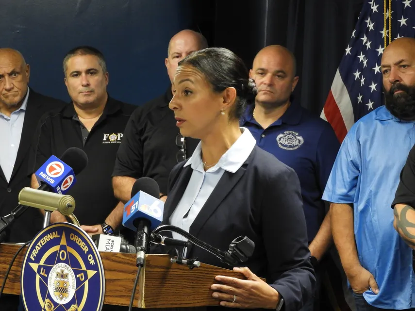 DeSantis respalda a candidata republicana al puesto de sheriff en Miami-Dade