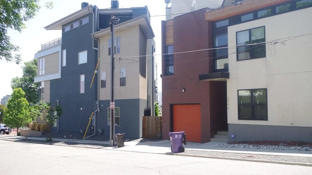 Latinos denuncian toma de edificios y casa por el Tren de Aragua en Denver