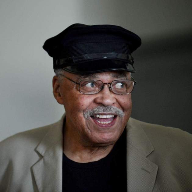 Murió actor James Earl Jones, la voz de Darth Vader y Mufasa