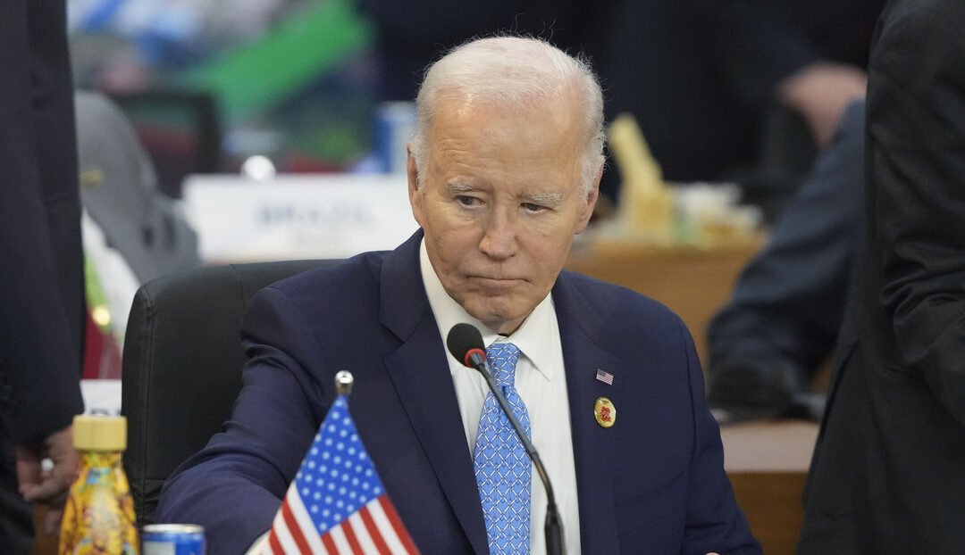 Biden y los primeros ministros de Italia y Canadá quedaron fuera de la foto oficial del G20