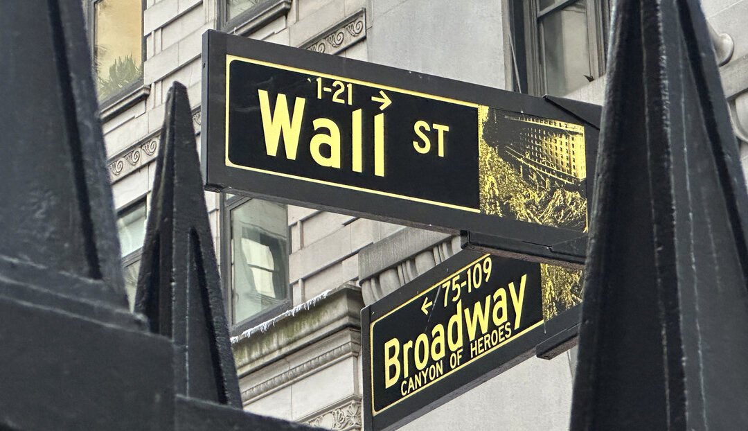 Wall Street cayó bruscamente a pocos días de las elecciones en EEUU