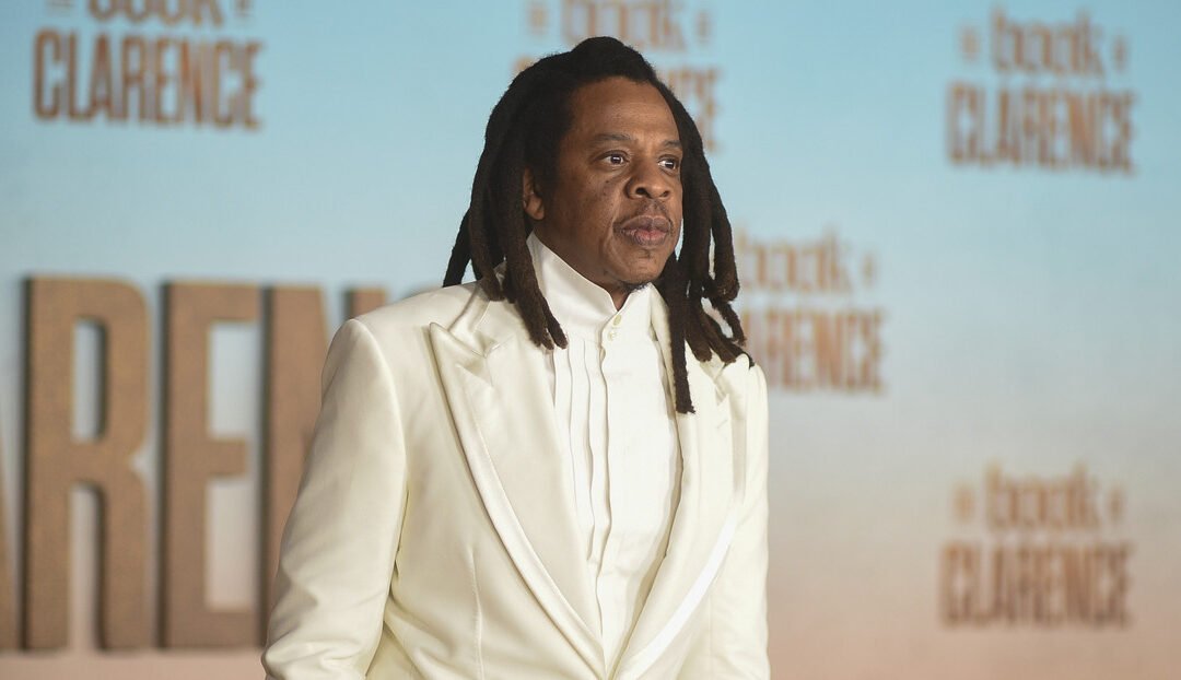 Acusan al rapero Jay-Z por violar a una menor con P. Diddy